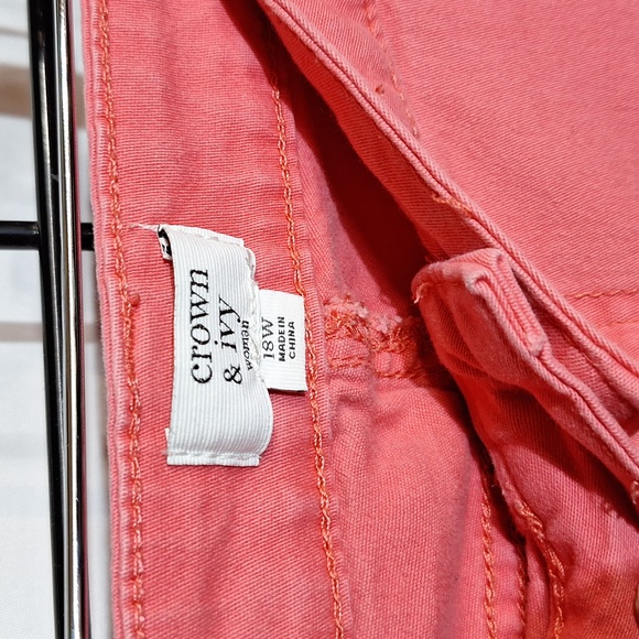 PLUS SIZED 2 piece bundle. - Picture 8 of 11